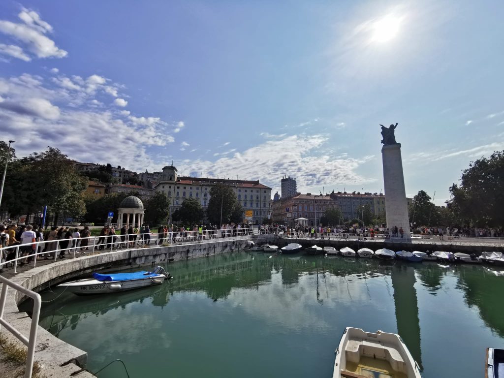 Hod za slobodu u Rijeci: prosvjed protiv “Hoda za život”